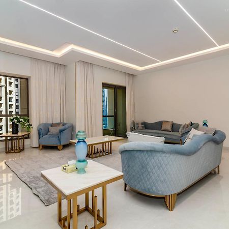 Appartement Usmans 4Bdrm Jbr Sadaf Next To Ritz Carlton Walk à Dubaï Extérieur photo